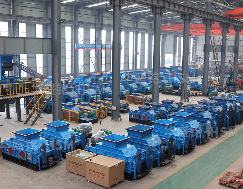  砂石料用哪種破碎機(jī)？沙頭料全液壓對輥破碎機(jī)多少錢？